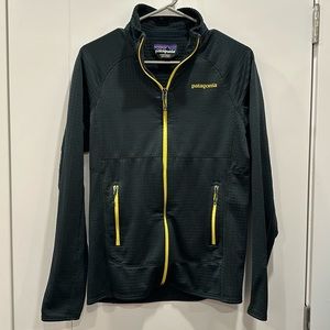Patagonia R Fleece (zip up)
